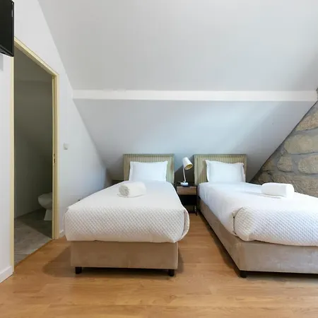 Casa Amarela Suites 公寓