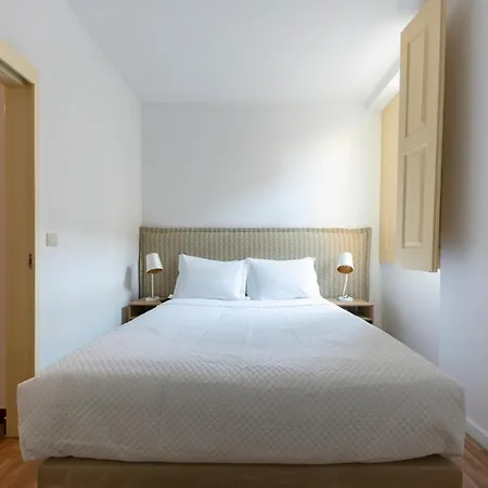 Casa Amarela Suites 公寓