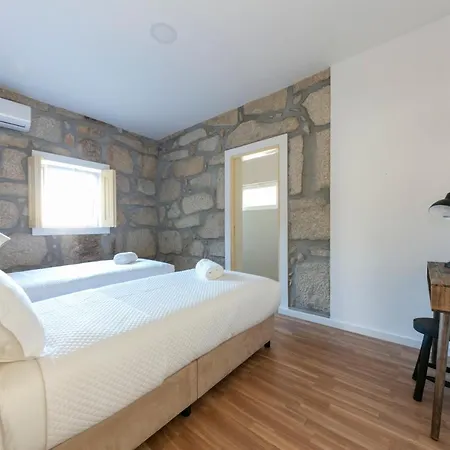 Casa Amarela Suites 公寓
