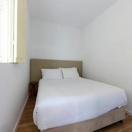Casa Amarela Suites 公寓